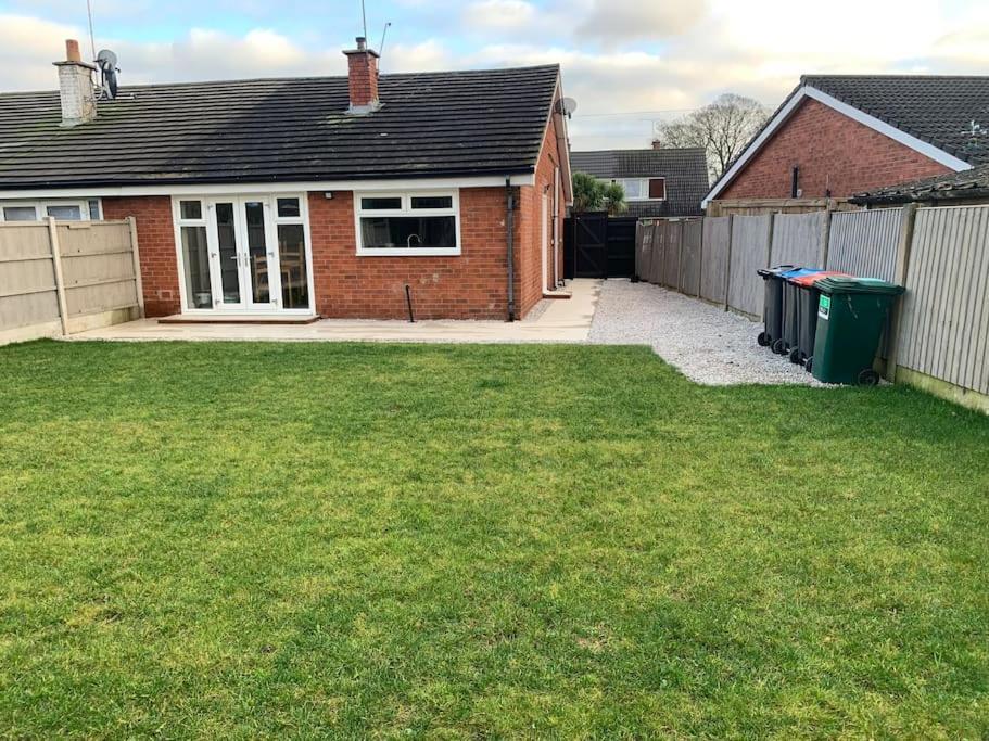 The Beautiful Bungalow Amazing Location For Chester & Zoo Wervin Esterno foto